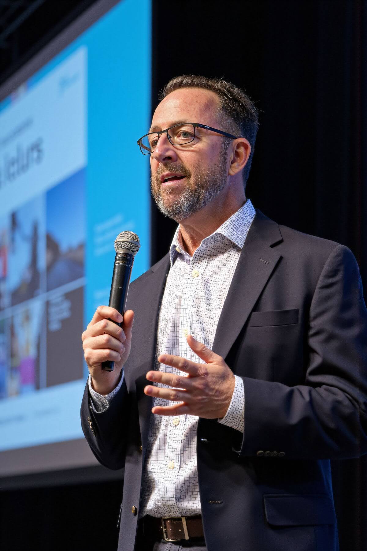 Ken McLoughlin, Fractional CXO